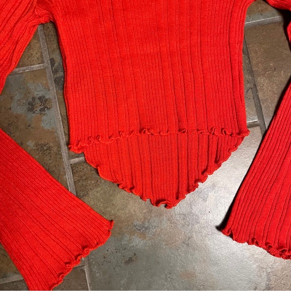 NWOT UO Silence + Noise Tatianna Off the Shoulder Ribbed Sweater - Picture 5 of 5